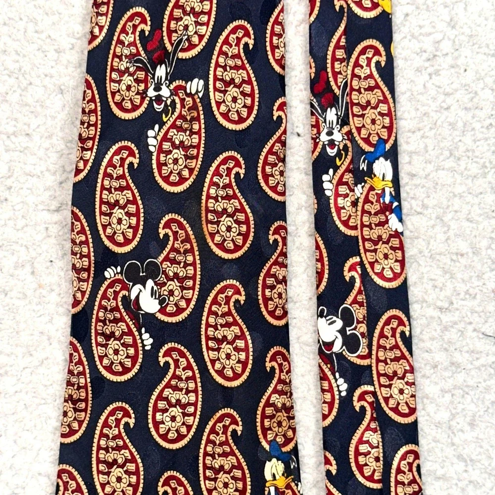 Vintage Disney Store Silk Necktie Mens OS Navy Paisley Mickey Donald Goofy 90s
